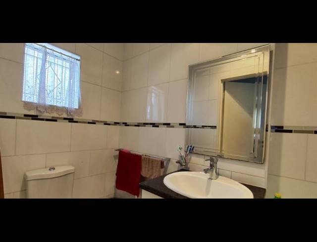 4 BEDROOM HOUSE FOR SALE IN PRIMROSE